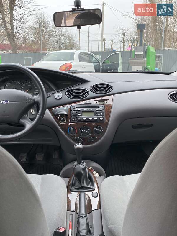 Хетчбек Ford Focus 1998 в Тернополі