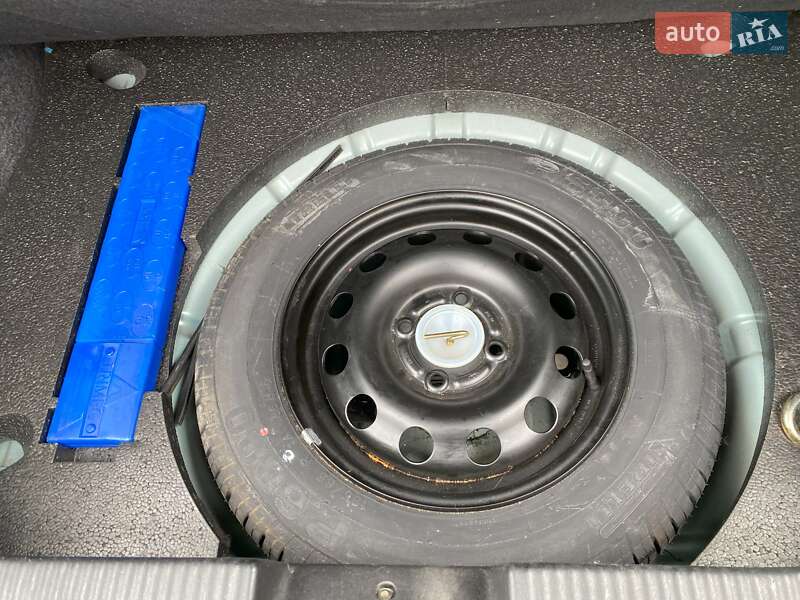 Хетчбек Ford Focus 1998 в Тернополі