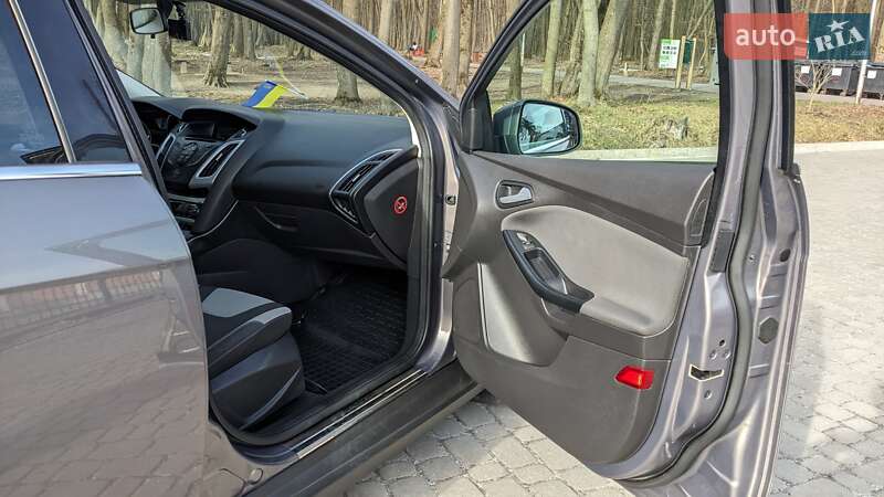 Седан Ford Focus 2013 в Львове