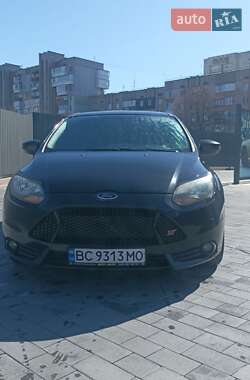 Хетчбек Ford Focus 2014 в 