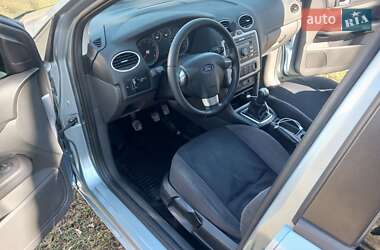 Седан Ford Focus 2005 в 