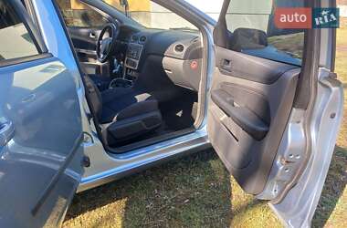Седан Ford Focus 2005 в 