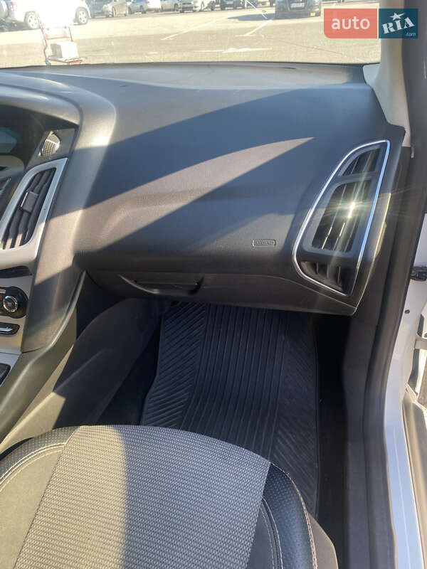 Хэтчбек Ford Focus 2013 в Ужгороде фото 20 Хэтчбек Ford Focus 2013 в Ужгороде