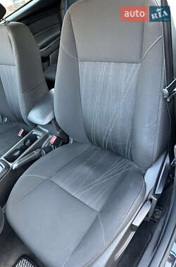 Хэтчбек Ford Focus 2015 в 