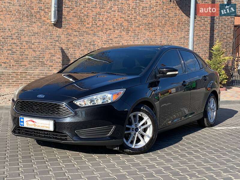 Седан Ford Focus 2015 в 