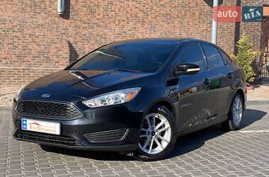 Седан Ford Focus 2015 в 