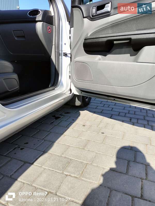 Хэтчбек Ford Focus 2011 в Шполе