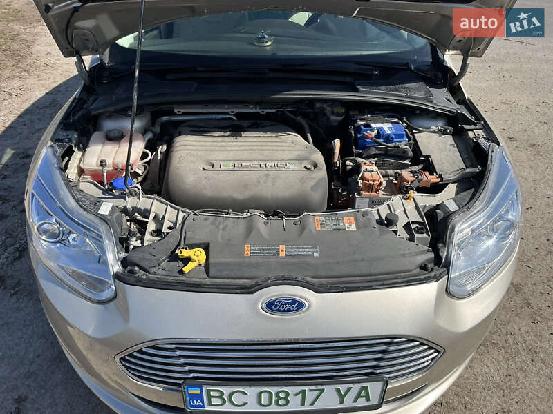 Хэтчбек Ford Focus 2017 в Винниках