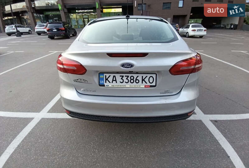 Седан Ford Focus 2015 в Києві