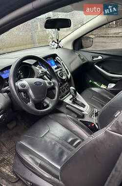Седан Ford Focus 2014 в 