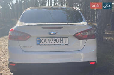 Седан Ford Focus 2012 в 