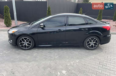 Седан Ford Focus 2015 в Луцке
