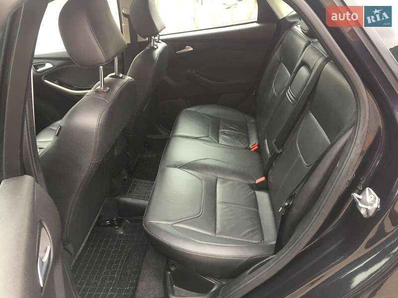 Седан Ford Focus 2012 в Лубнах