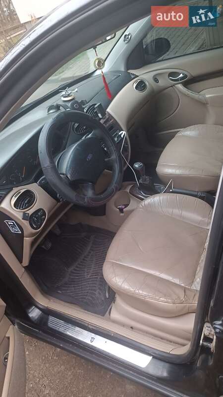 Хэтчбек Ford Focus 1999 в Ивано-Франковске
