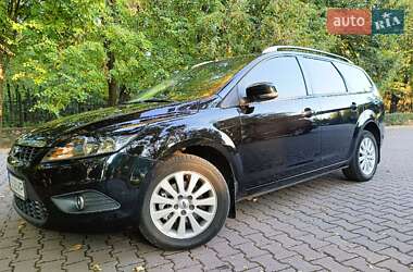 Универсал Ford Focus 2010 в 