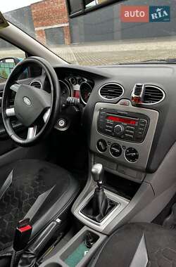 Универсал Ford Focus 2010 в 