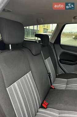 Универсал Ford Focus 2010 в 