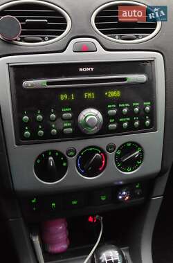 Универсал Ford Focus 2004 в 
