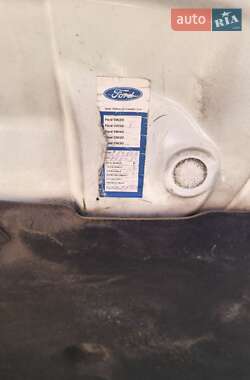Хэтчбек Ford Focus 2013 в 