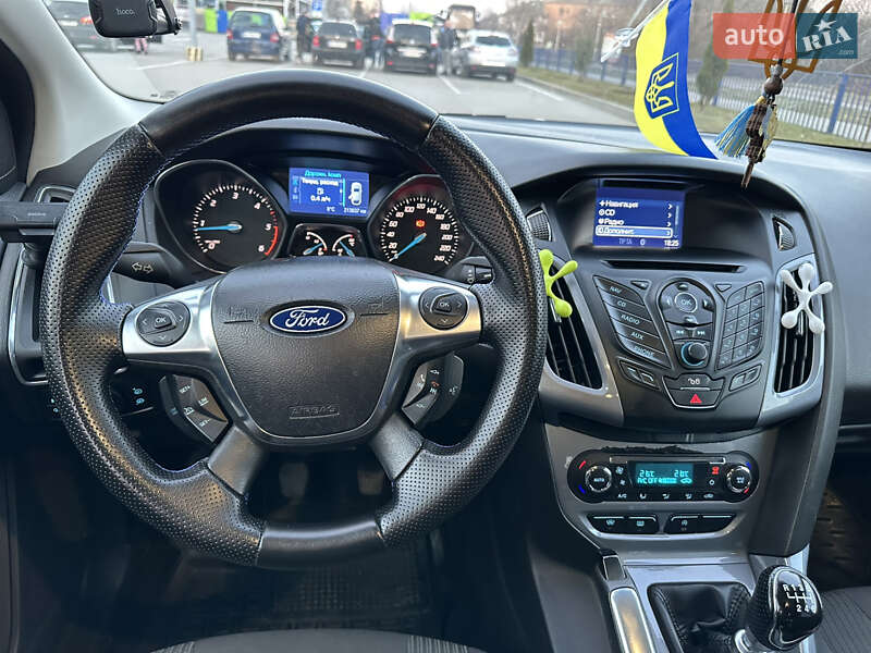Универсал Ford Focus 2011 в Староконстантинове