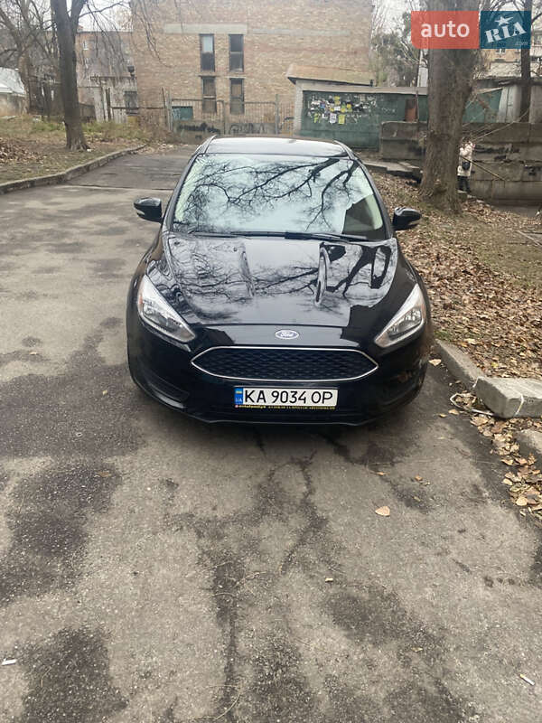 Седан Ford Focus 2017 в Киеве