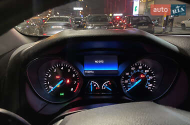 Седан Ford Focus 2013 в 