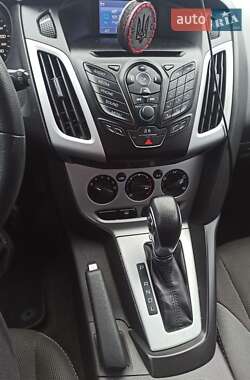 Хэтчбек Ford Focus 2014 в 
