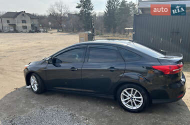 Седан Ford Focus 2015 в 
