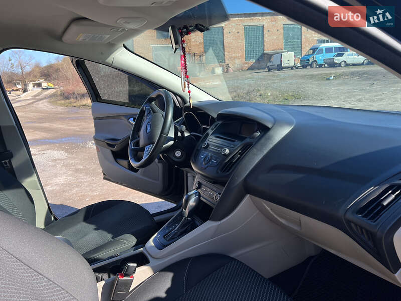 Седан Ford Focus 2015 в Перемышлянах