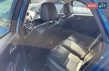 Хэтчбек Ford Focus 2014 в 