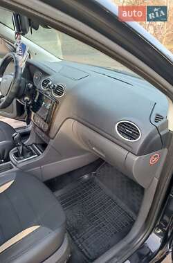 Седан Ford Focus 2006 в 