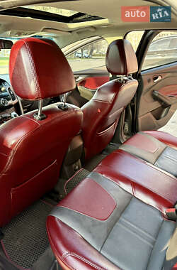 Хэтчбек Ford Focus 2013 в 