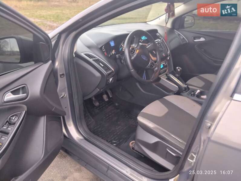 Хэтчбек Ford Focus 2013 в Краснограде