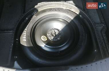Хэтчбек Ford Focus 2011 в 