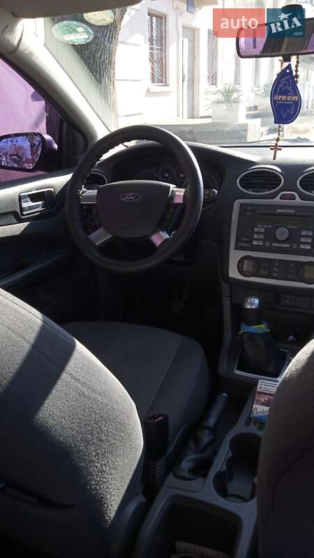 Универсал Ford Focus 2006 в Николаеве фото 3 Универсал Ford Focus 2006 в Николаеве