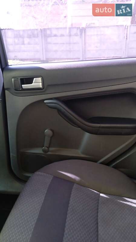 Универсал Ford Focus 2006 в Николаеве фото 12 Универсал Ford Focus 2006 в Николаеве