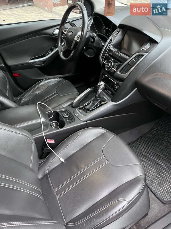 Хэтчбек Ford Focus 2011 в Чернигове