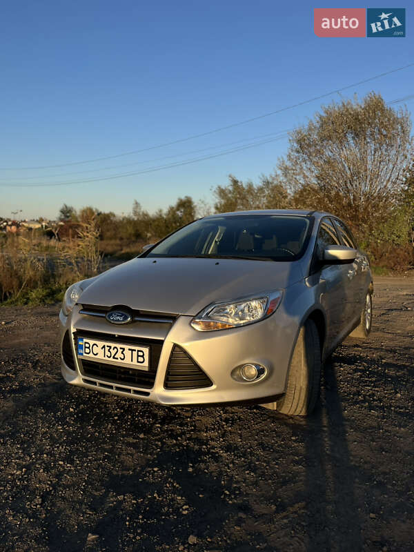 Седан Ford Focus 2011 в Львове