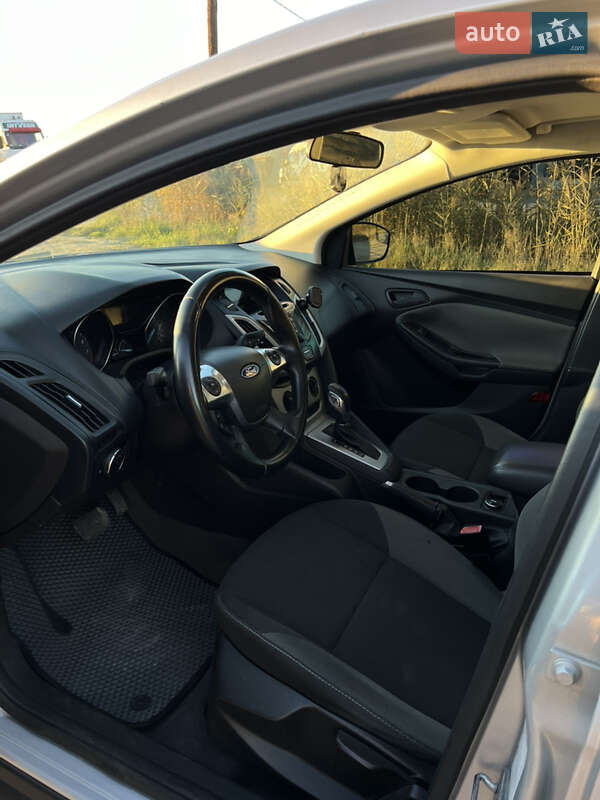 Седан Ford Focus 2011 в Львове