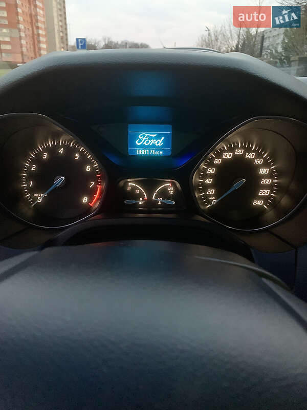 Седан Ford Focus 2012 в Сумах