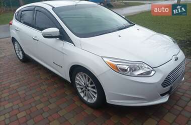 Хэтчбек Ford Focus 2018 в 