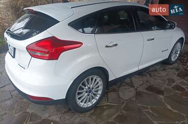 Хэтчбек Ford Focus 2018 в 