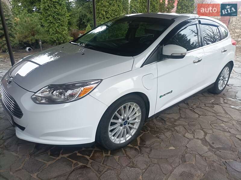 Хэтчбек Ford Focus 2018 в Кагарлыке фото 4 Хэтчбек Ford Focus 2018 в Кагарлыке