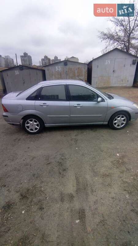 Седан Ford Focus 2004 в Киеве