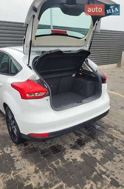 Хэтчбек Ford Focus 2016 в Николаеве