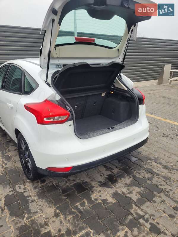 Хэтчбек Ford Focus 2016 в Николаеве фото 15 Хэтчбек Ford Focus 2016 в Николаеве