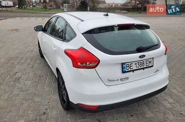 Хэтчбек Ford Focus 2016 в 