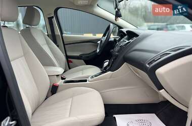 Седан Ford Focus 2016 в 