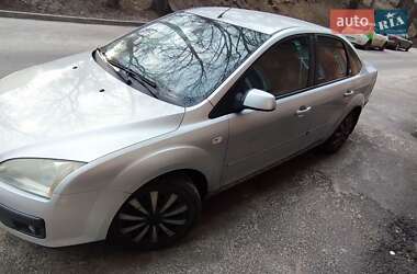 Седан Ford Focus 2005 в 
