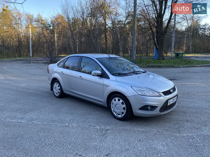 Седан Ford Focus 2011 в 